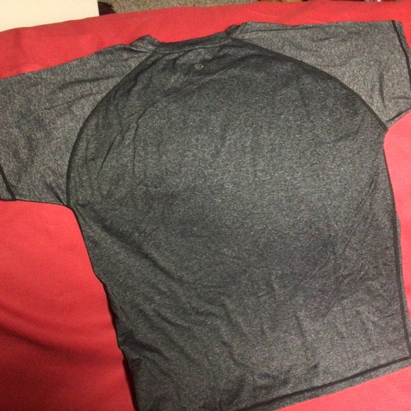 NFL PHILADELPHIA EAGLES tshirt - Picture 2 of 2